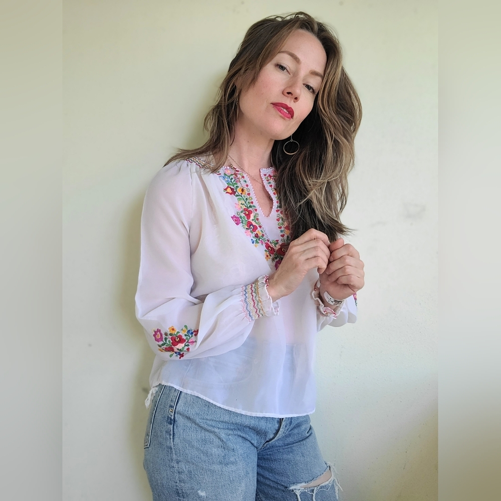 The Dorottya Vintage 60s Embroidered Hungarian Blouse M - Picture 5 of 14